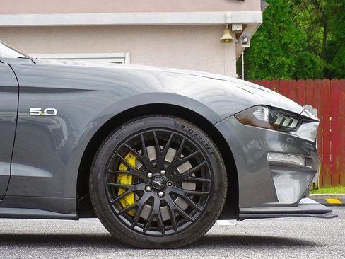 Used 2019 Ford Mustang GT Premium w/ GT Performance Package RWD image 9