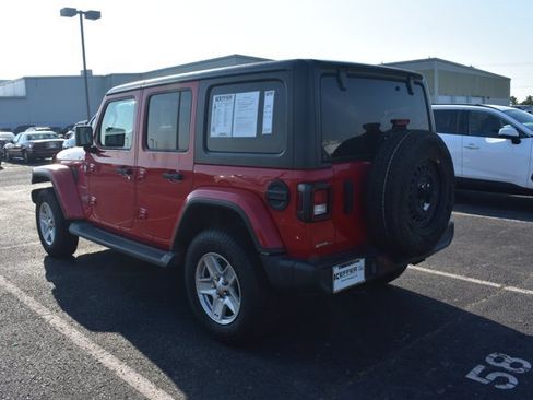 Used 2021 Jeep Wrangler Unlimited Sahara AWD/4WD image 7