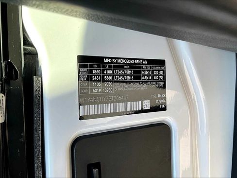 New 2025 Mercedes-Benz Sprinter 2500 image 22