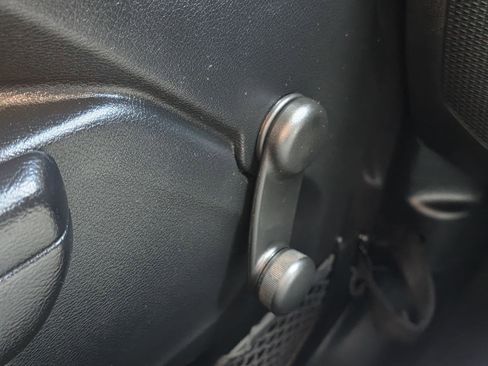 Used 2018 Jeep Wrangler Unlimited Sport image 10