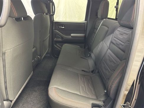 Used 2025 Nissan Frontier PRO-4X w/ Pro Convenience Package image 12