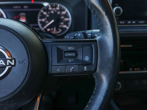 Used 2023 Nissan Rogue SV w/ SV Premium Package image 33