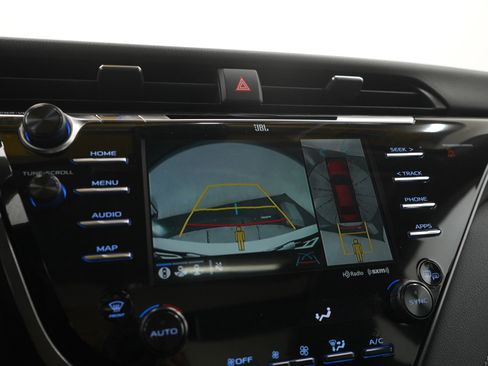 Used 2020 Toyota Camry XSE FWD image 25