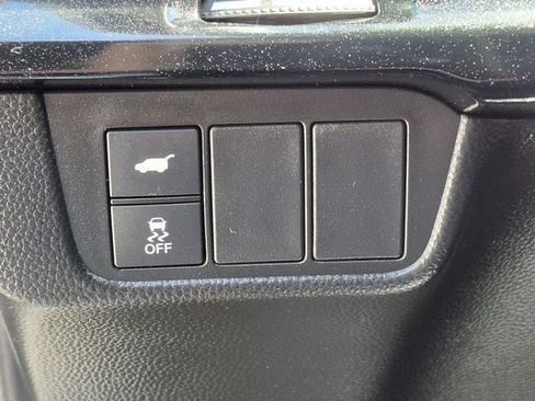 Used 2025 Honda CR-V EX-L image 9