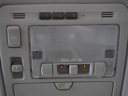 Used 2004 Lexus RX 330 AWD image 23