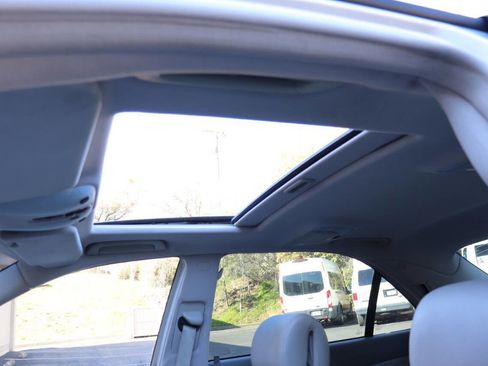 Used 2003 Mercedes-Benz S 500 4MATIC image 28