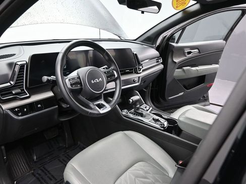 Certified 2023 Kia Sportage X-Line w/ X-Line Premium Package image 18