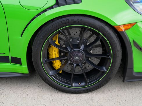 Used 2019 Porsche 911 GT3 RS image 12