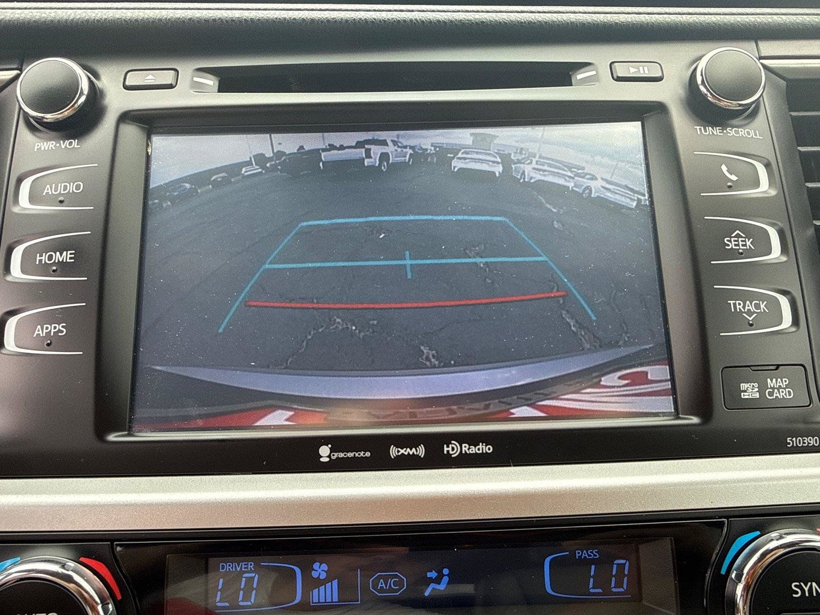 Used 2019 Toyota Highlander XLE AWD/4WD image 19