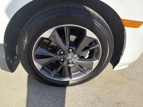 Used 2023 Honda Odyssey Elite image 13