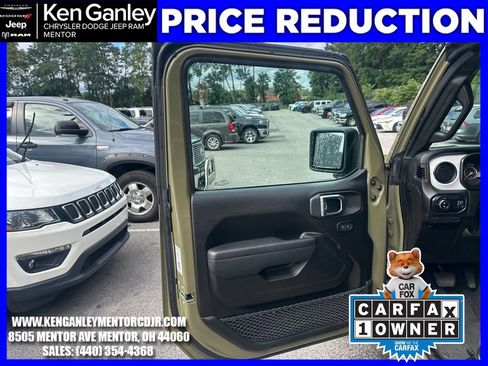 Used 2025 Jeep Gladiator Sport AWD/4WD image 12