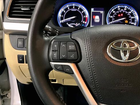 Used 2019 Toyota Highlander Limited image 45
