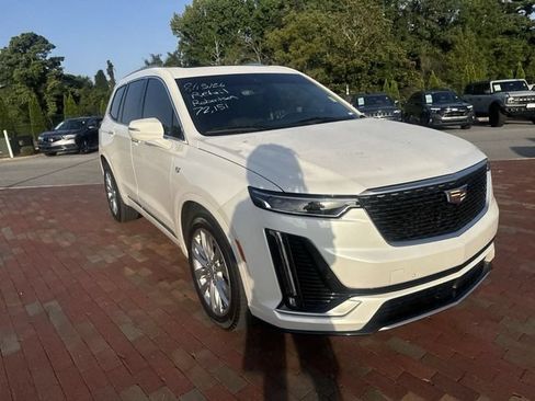 Used 2020 Cadillac XT6 Premium Luxury FWD image 19