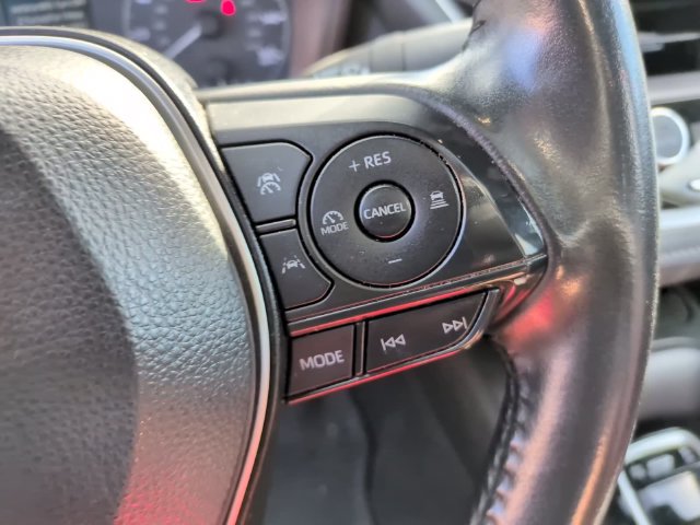Certified 2024 Toyota Corolla SE w/ SE Premium Package FWD image 17
