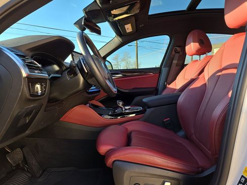 Certified 2023 BMW X4 xDrive30i w/ Premium Package image 16