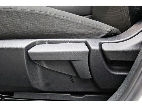 Certified 2025 Nissan Kicks S image 26