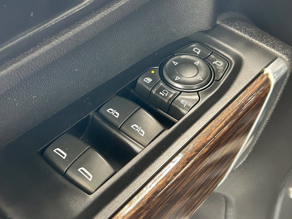 Used 2022 Chevrolet Silverado 3500 High Country w/ Technology Package AWD/4WD image 20
