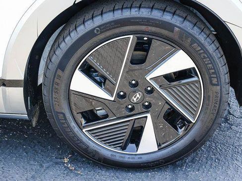 New 2026 Hyundai Ioniq 5 SE RWD image 8