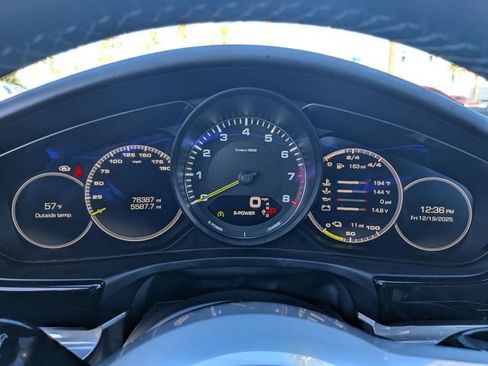 Used 2019 Porsche Panamera 4 image 10