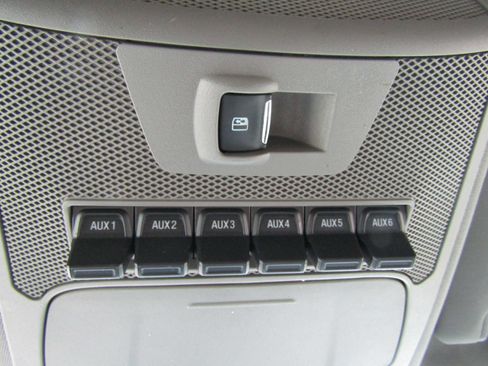 Used 2017 Ford F250 XLT w/ XLT Premium Package image 28