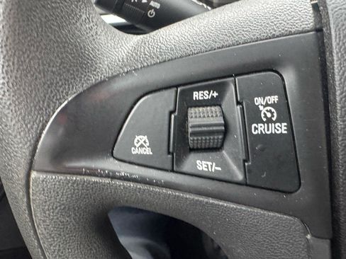 Used 2016 Chevrolet Equinox LS FWD image 18