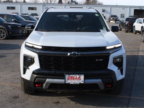 New 2026 Chevrolet Traverse Z71 image 2