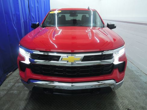 Used 2025 Chevrolet Silverado 1500 LT image 11