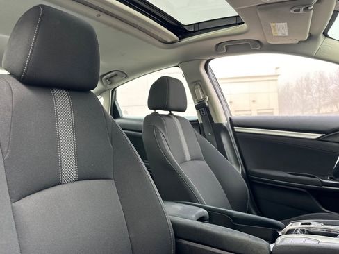 Used 2019 Honda Civic EX image 30