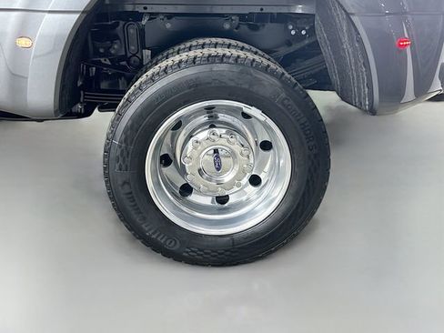 New 2026 Ford F450 Platinum w/ FX4 Off-Road Package image 33