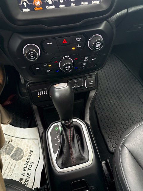 Used 2023 Jeep Renegade Trailhawk w/ Sun/Sound Group AWD/4WD image 23