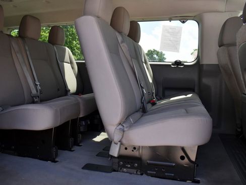 Used 2016 Nissan NV 3500 SV w/ SV Technology Package image 38