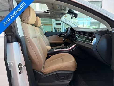 Used 2023 Audi Q8 Premium Plus AWD/4WD image 14