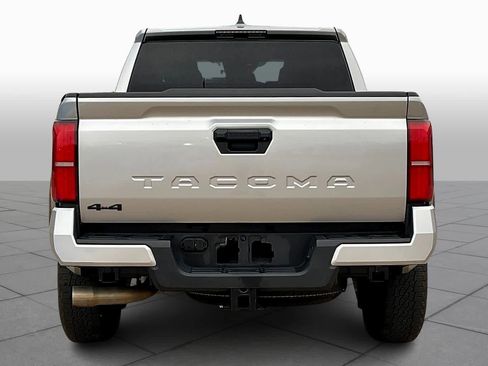 Used 2024 Toyota Tacoma TRD Off-Road image 5