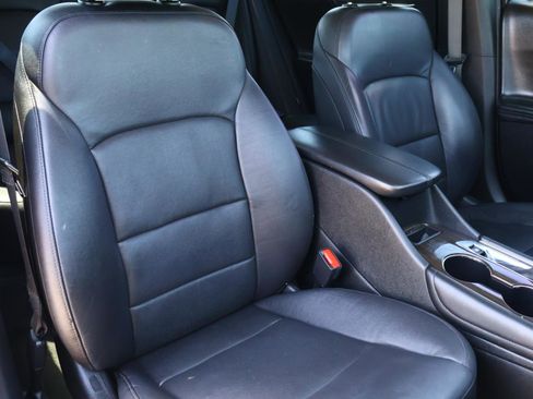 Used 2022 Chevrolet Malibu Premier FWD image 18