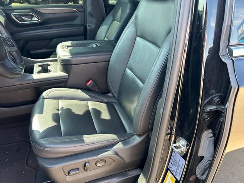 Used 2022 Chevrolet Tahoe LT w/ Luxury Package AWD/4WD image 10