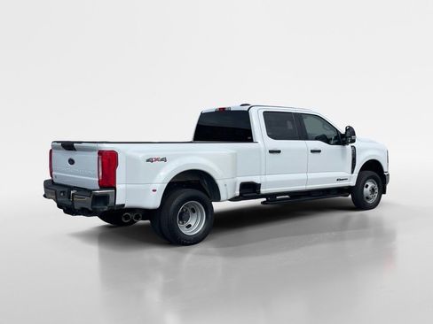 Certified 2024 Ford F350 XLT image 6