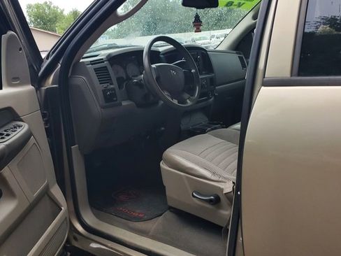 Used 2008 Dodge Ram 1500 Truck ST image 11