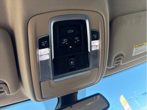 Used 2019 RAM 2500 Laramie AWD/4WD image 29