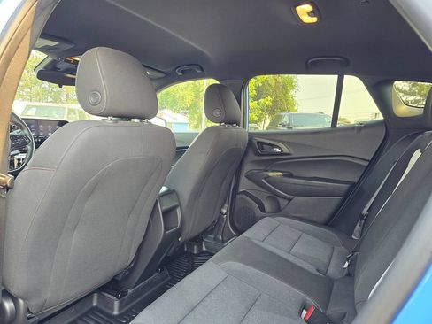 Used 2024 Chevrolet Trax RS w/ Driver Confidence Package FWD image 12