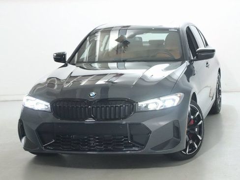 Used 2026 BMW 330i xDrive Sedan w/ M Sport Package AWD/4WD image 3