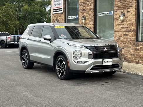Used 2022 Mitsubishi Outlander SE AWD/4WD image 7