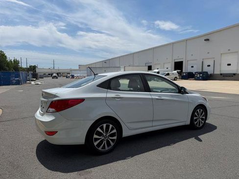 Used 2017 Hyundai Accent Value Edition FWD image 4