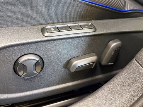 Used 2025 Volkswagen Golf R Black Edition image 45