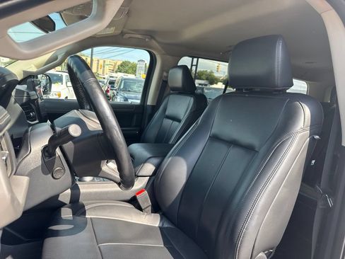 Used 2024 Ford Expedition XLT AWD/4WD image 13