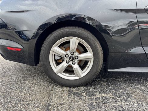 Used 2015 Ford Mustang Coupe RWD image 10