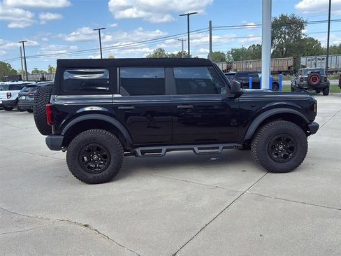 Used 2024 Ford Bronco Big Bend w/ Sasquatch Package image 7