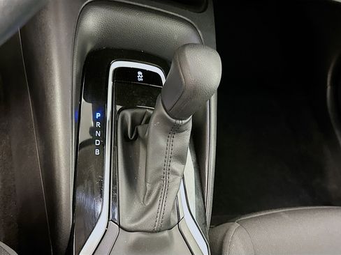 Used 2025 Toyota Corolla LE image 25