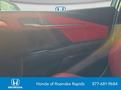 Used 2025 Toyota Camry XSE FWD image 27