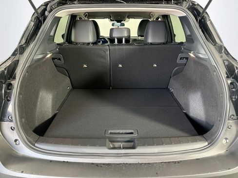 Used 2026 Nissan Kicks SR w/ Cold Weather Package FWD image 28
