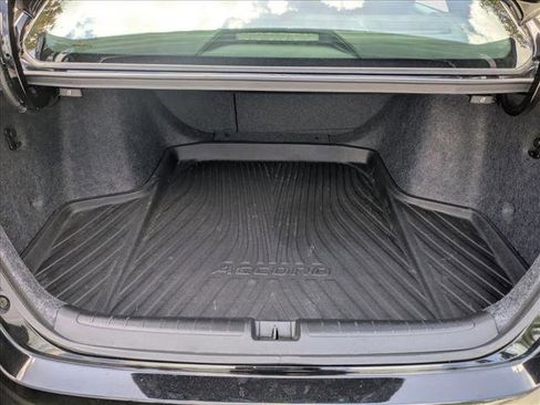 Used 2022 Honda Accord Sport image 17